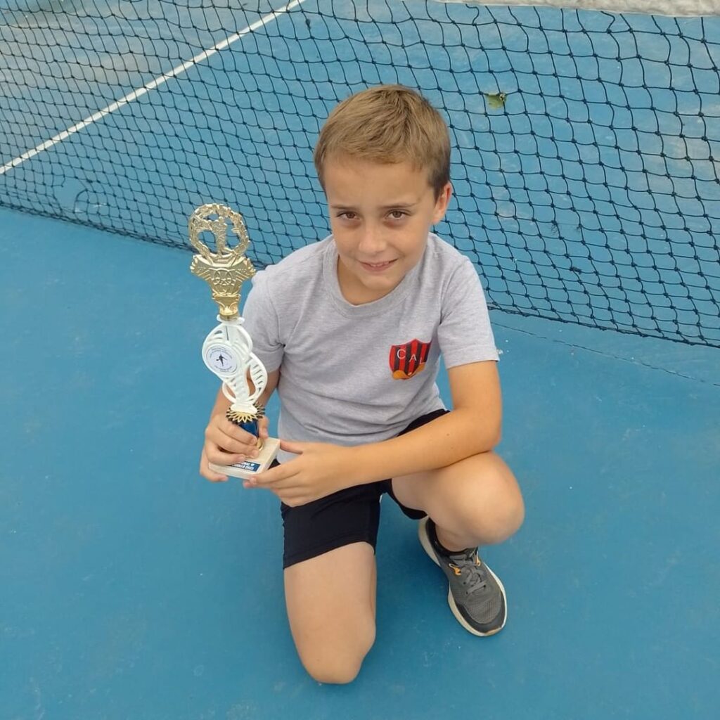 Tenis Criollo del Club Atlético Libertad