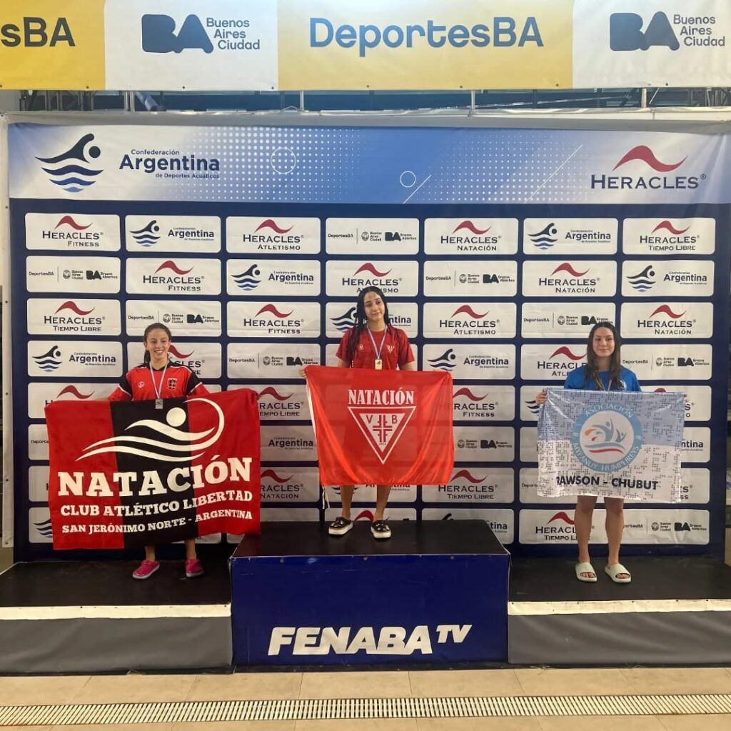 Nadadores del Club Atlético Libertad